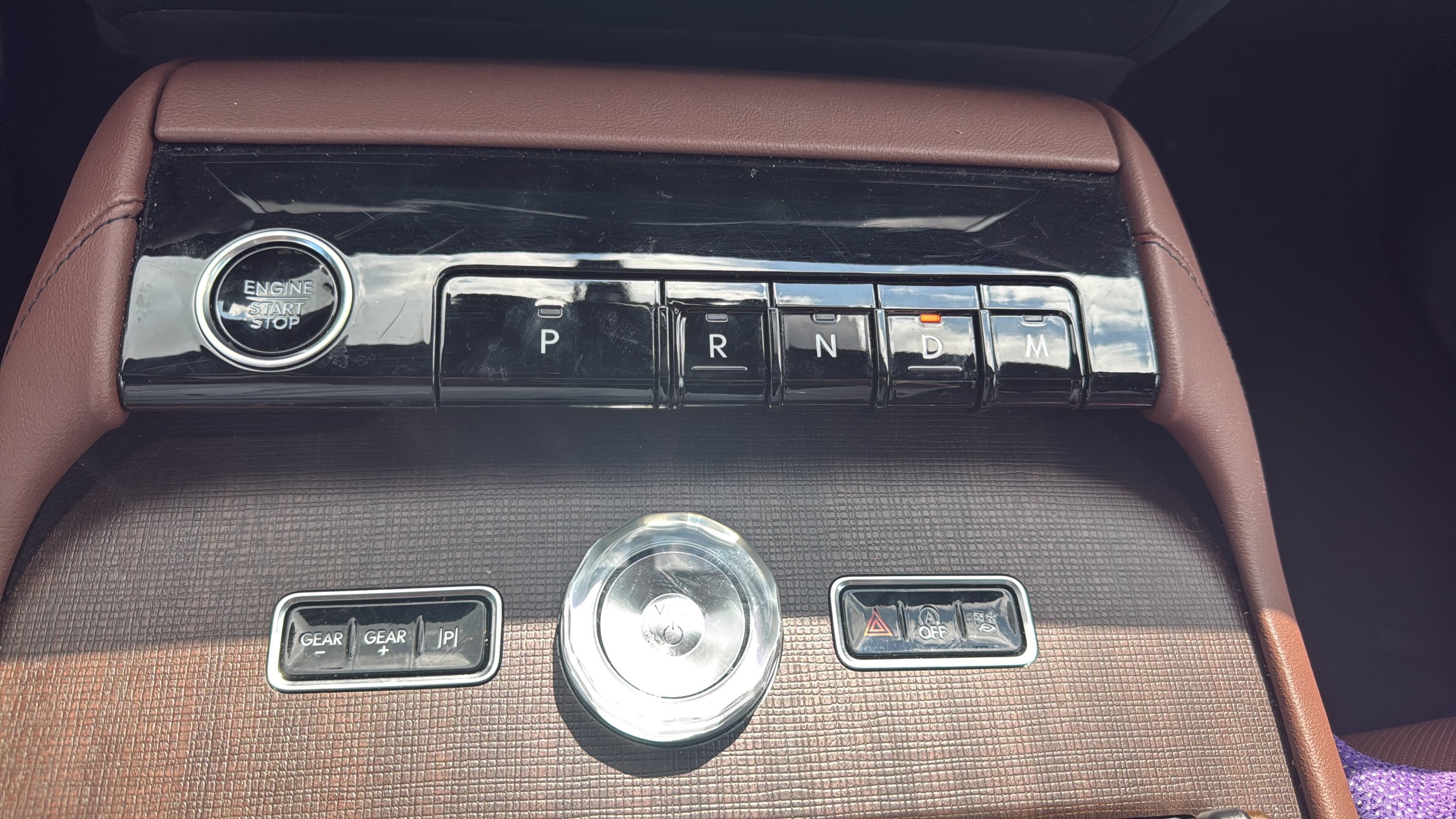 Used 2025 Lincoln Navigator Reserve AWD/4WD image 18