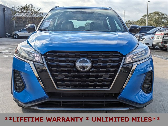 Used 2023 Nissan Kicks SR w/ SR Premium Package image 3