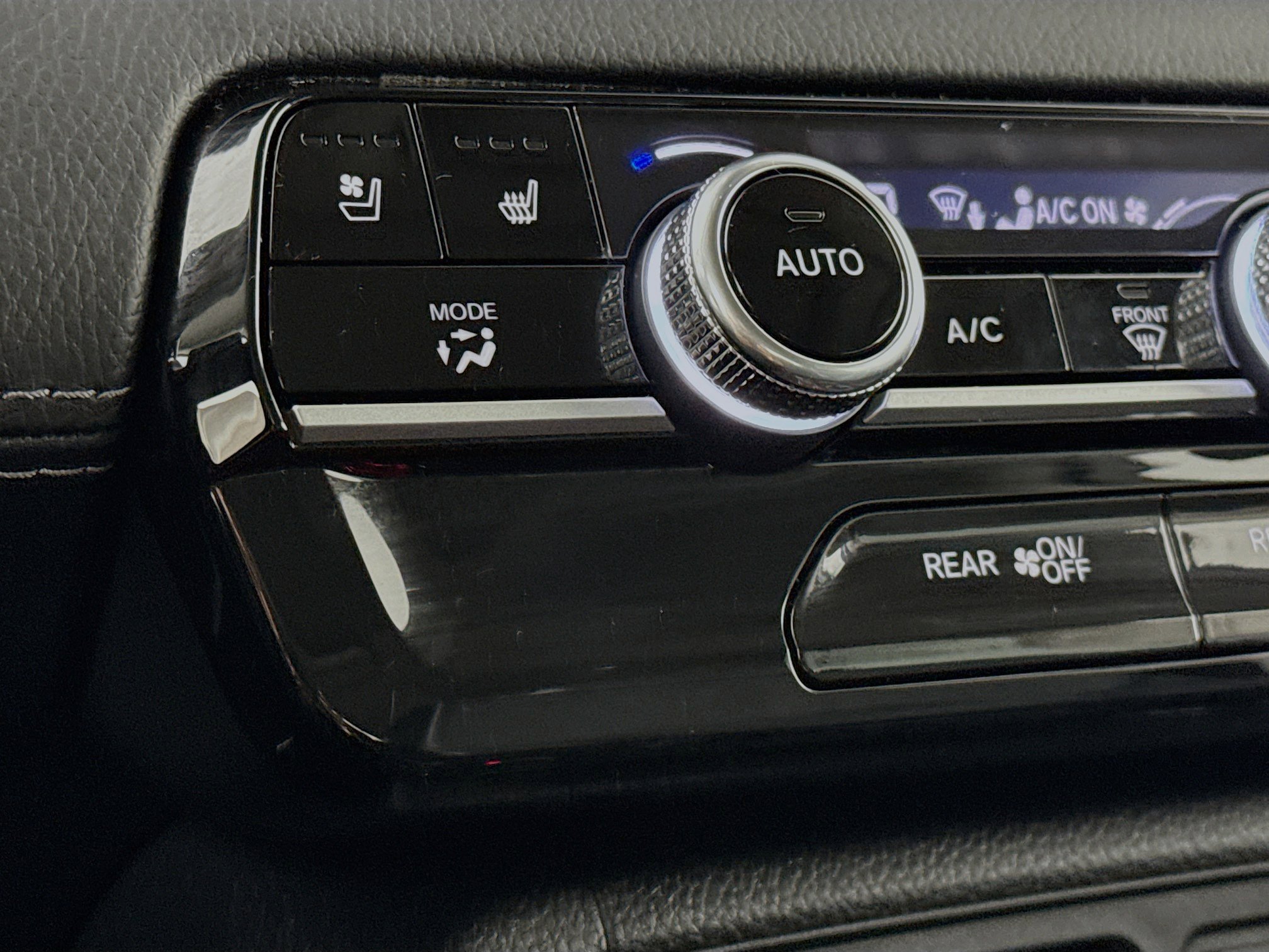 Certified 2023 Honda Pilot Elite image 21