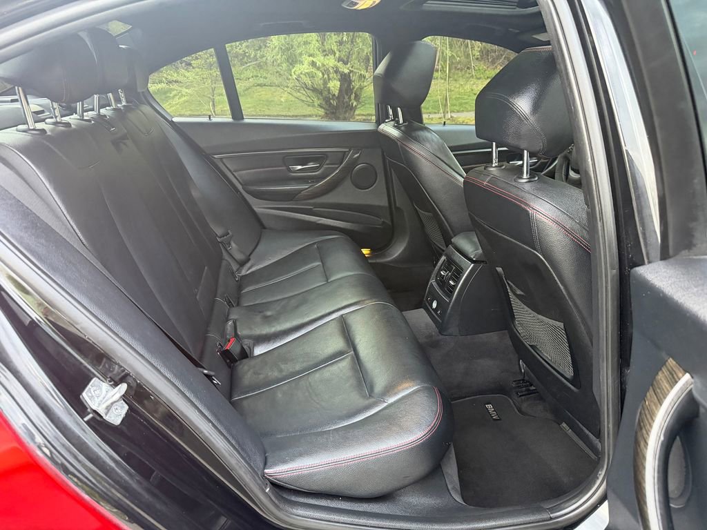 Used 2013 BMW 335i xDrive Sedan AWD/4WD image 28