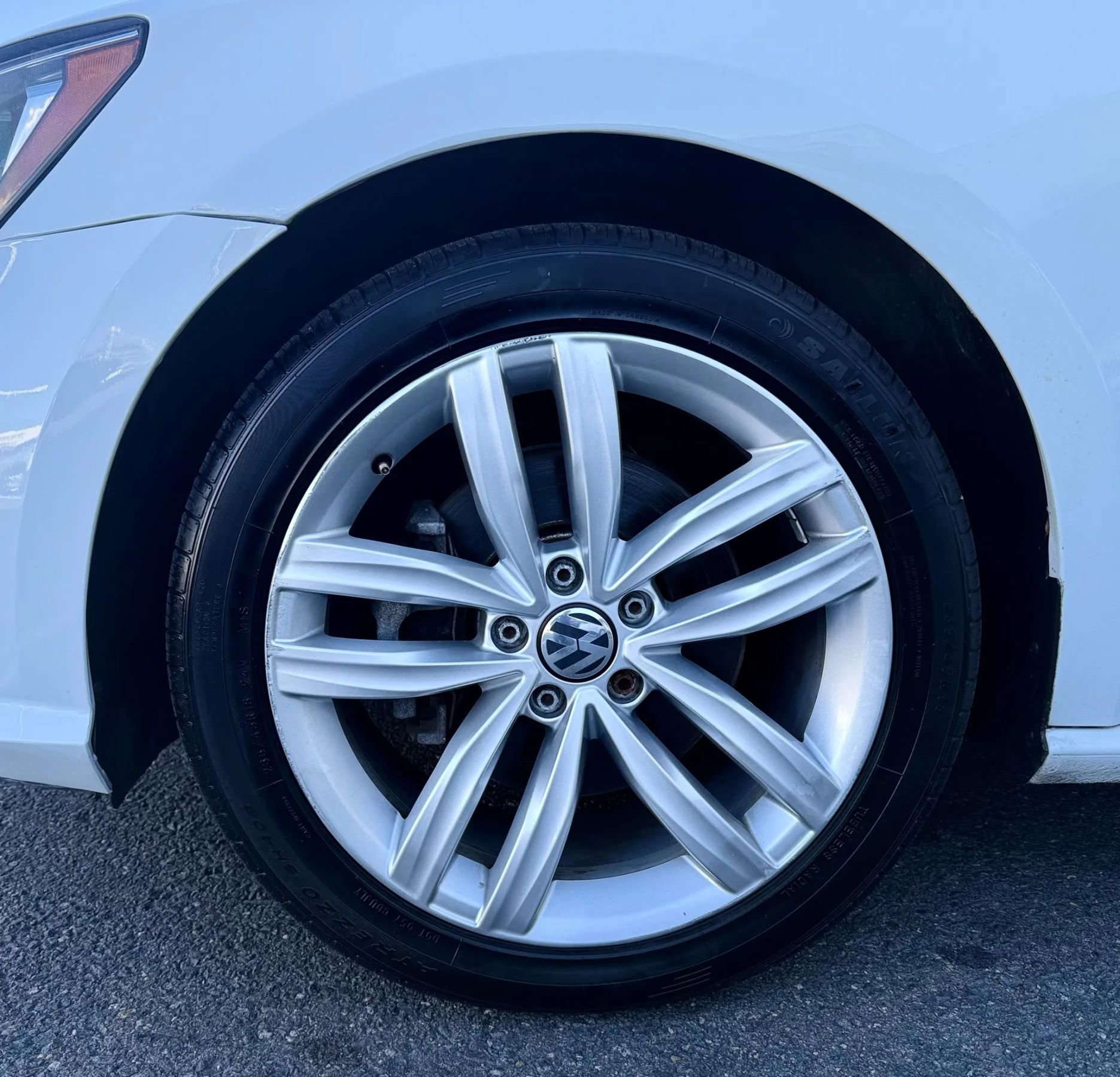 Used 2019 Volkswagen Passat 2.0T Wolfsburg w/ Wheels & Sunroof Package image 57