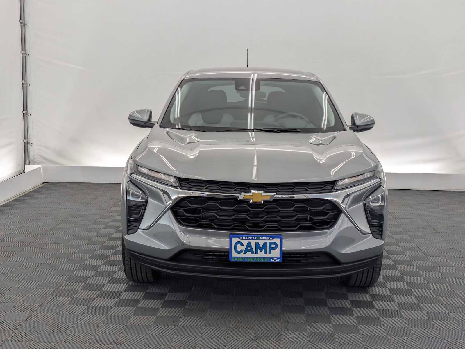 New 2026 Chevrolet Trax LS w/ LS Convenience Package FWD image 9