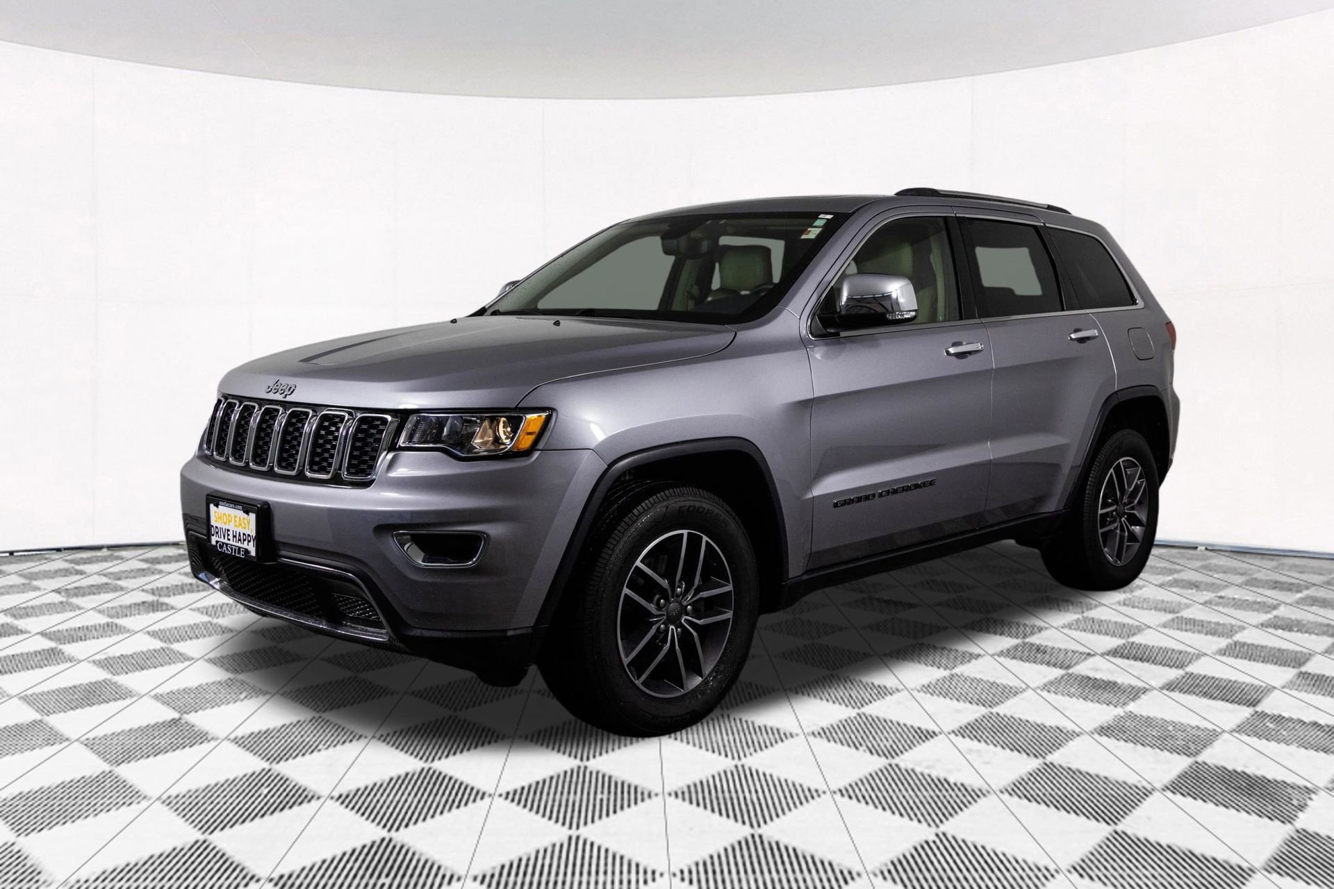 Used 2019 Jeep Grand Cherokee Limited image 10