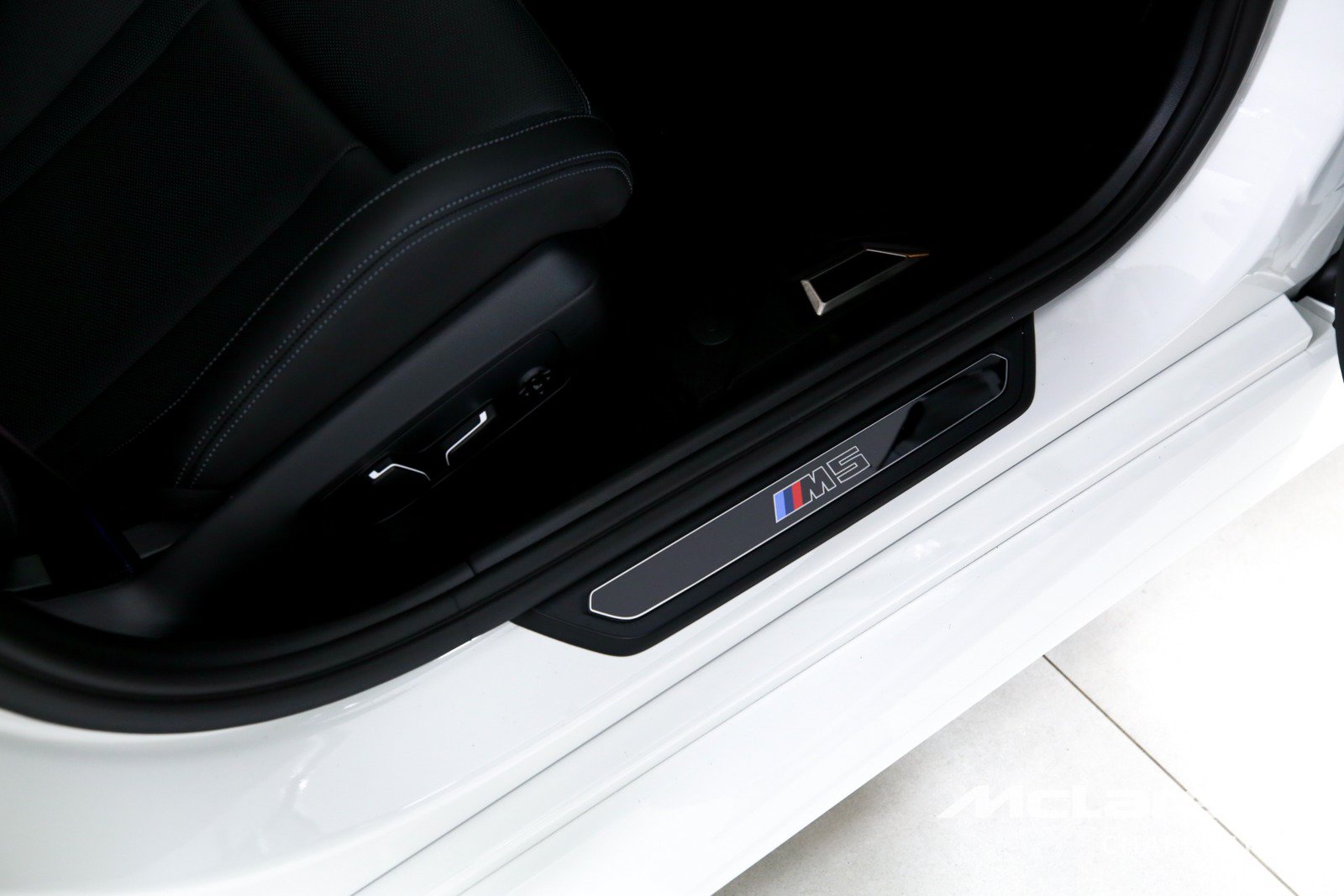 Used 2026 BMW M5 w/ Carbon Package AWD/4WD image 27