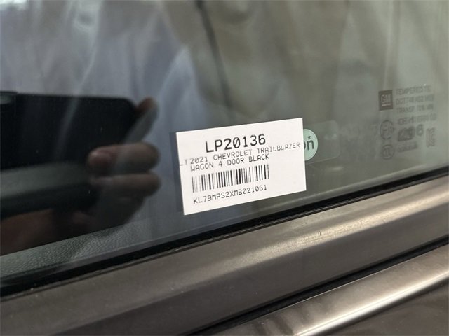 Certified 2021 Chevrolet TrailBlazer LT w/ Premium Seating Package image 29