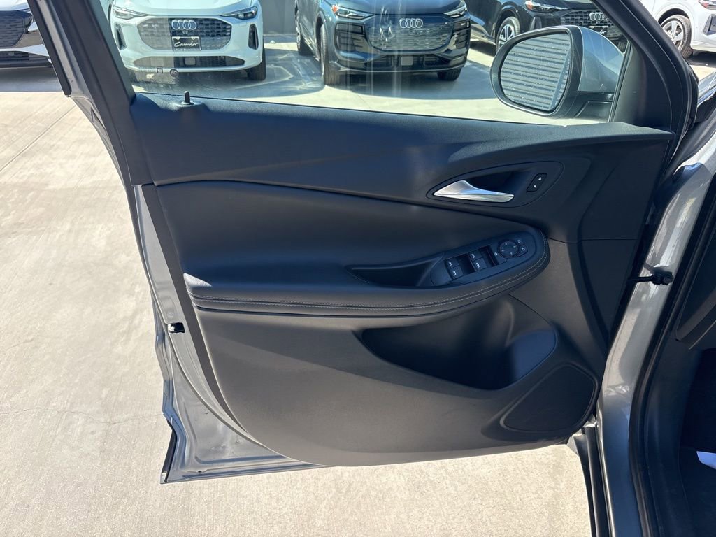 Used 2025 Buick Encore GX Preferred image 10