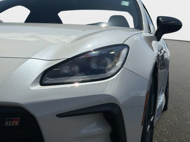 Used 2024 Toyota GR86 Premium RWD image 9