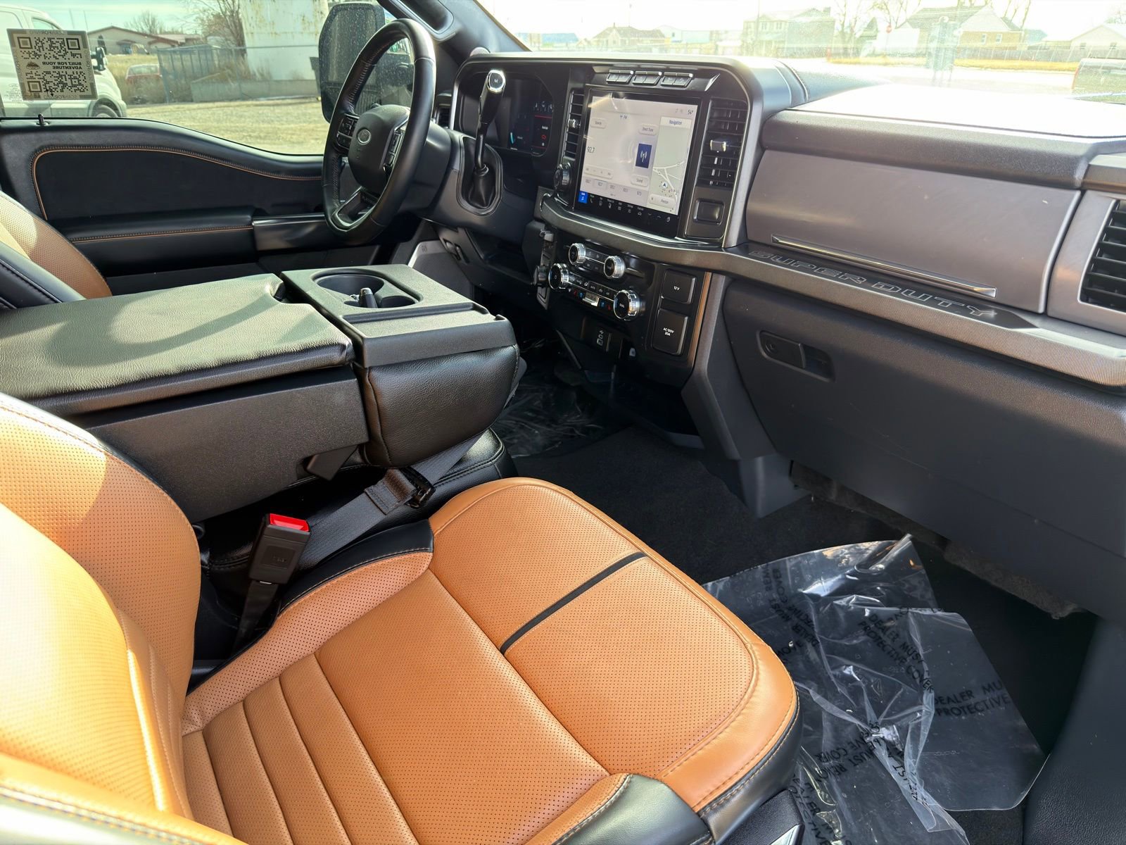 Used 2024 Ford F350 Platinum w/ FX4 Off-Road Package AWD/4WD image 37