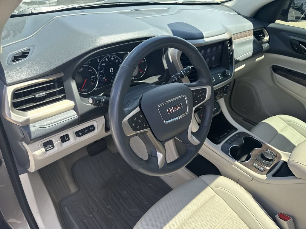 Certified 2023 GMC Acadia Denali w/ Denali Ultimate Package AWD/4WD image 10