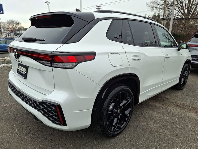 New 2026 Volkswagen Tiguan SE R-Line image 4