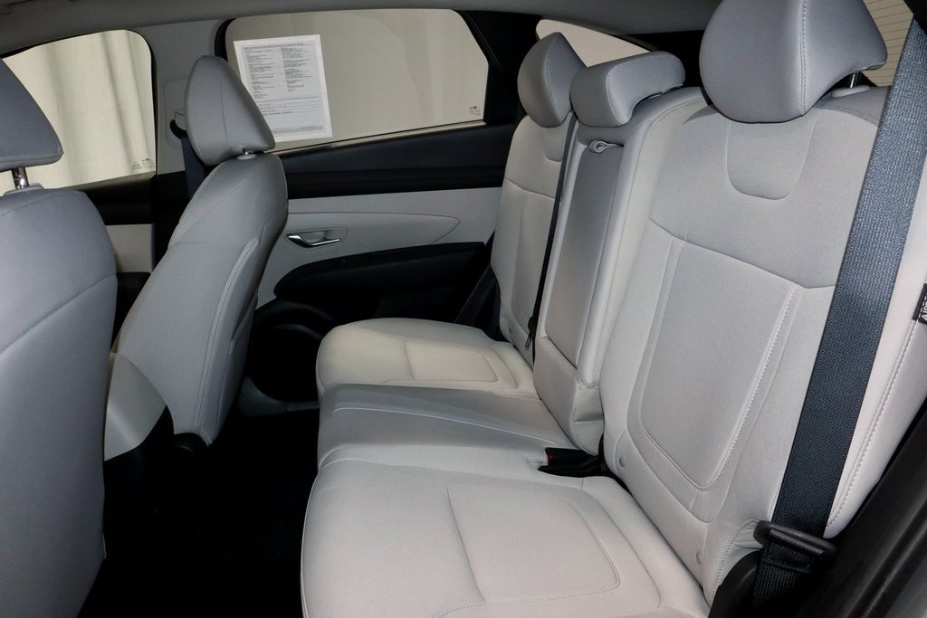 Used 2025 Hyundai Tucson SE image 20