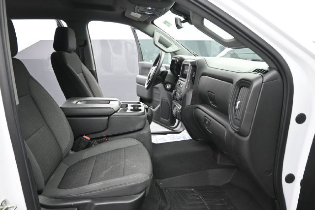 Used 2022 Chevrolet Silverado 1500 Custom w/ Safety Confidence Package AWD/4WD image 25