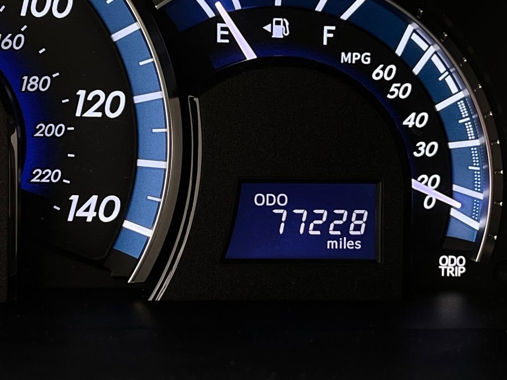 Used 2012 Toyota Camry XLE w/ Leather Pkg image 16