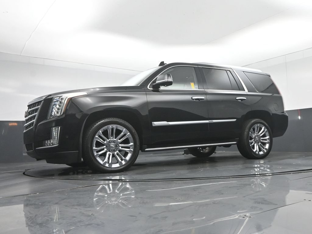 Used 2020 Cadillac Escalade Luxury w/ LPO, Radiant Package AWD/4WD image 68