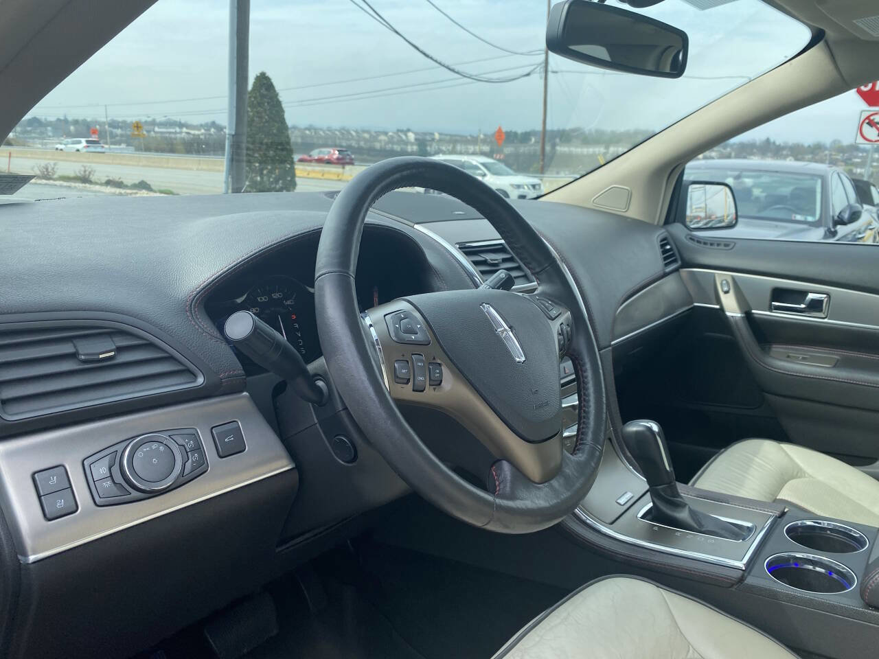 Used 2014 Lincoln MKX AWD w/ Equipment Group 102A image 14