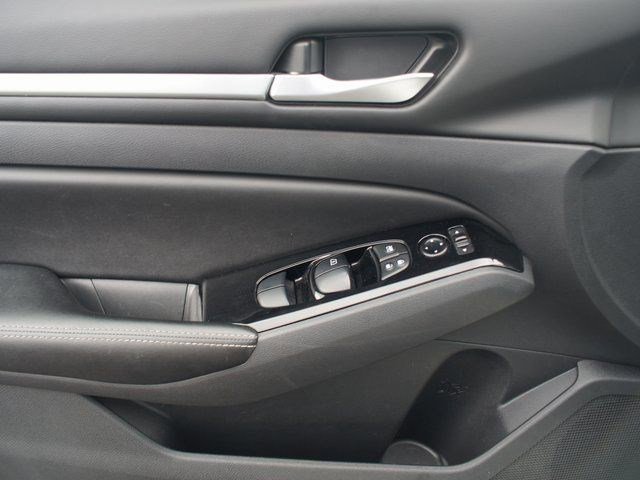 Used 2023 Nissan Altima 2.5 SV image 26