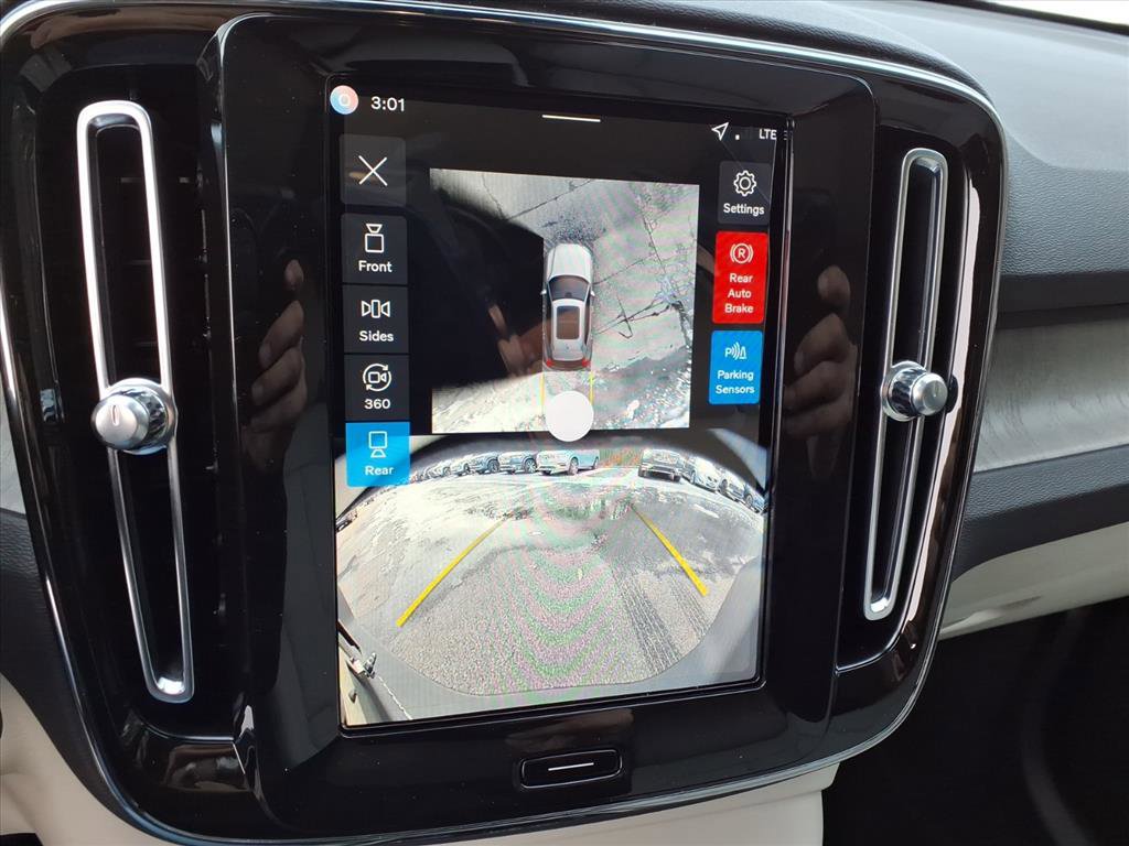 New 2026 Volvo XC40 B5 Ultra w/ Protection Package Premier image 22