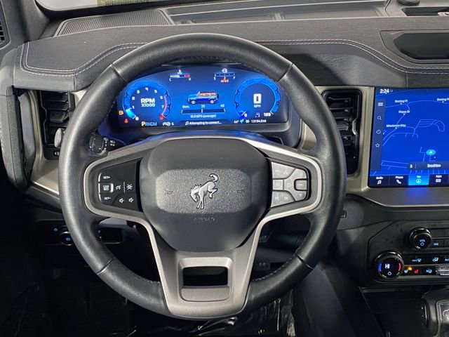 Used 2025 Ford Bronco Outer Banks image 16