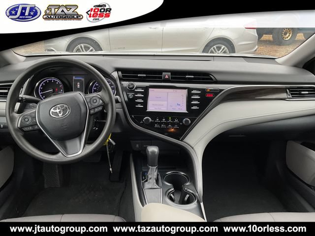 Used 2019 Toyota Camry LE FWD image 15