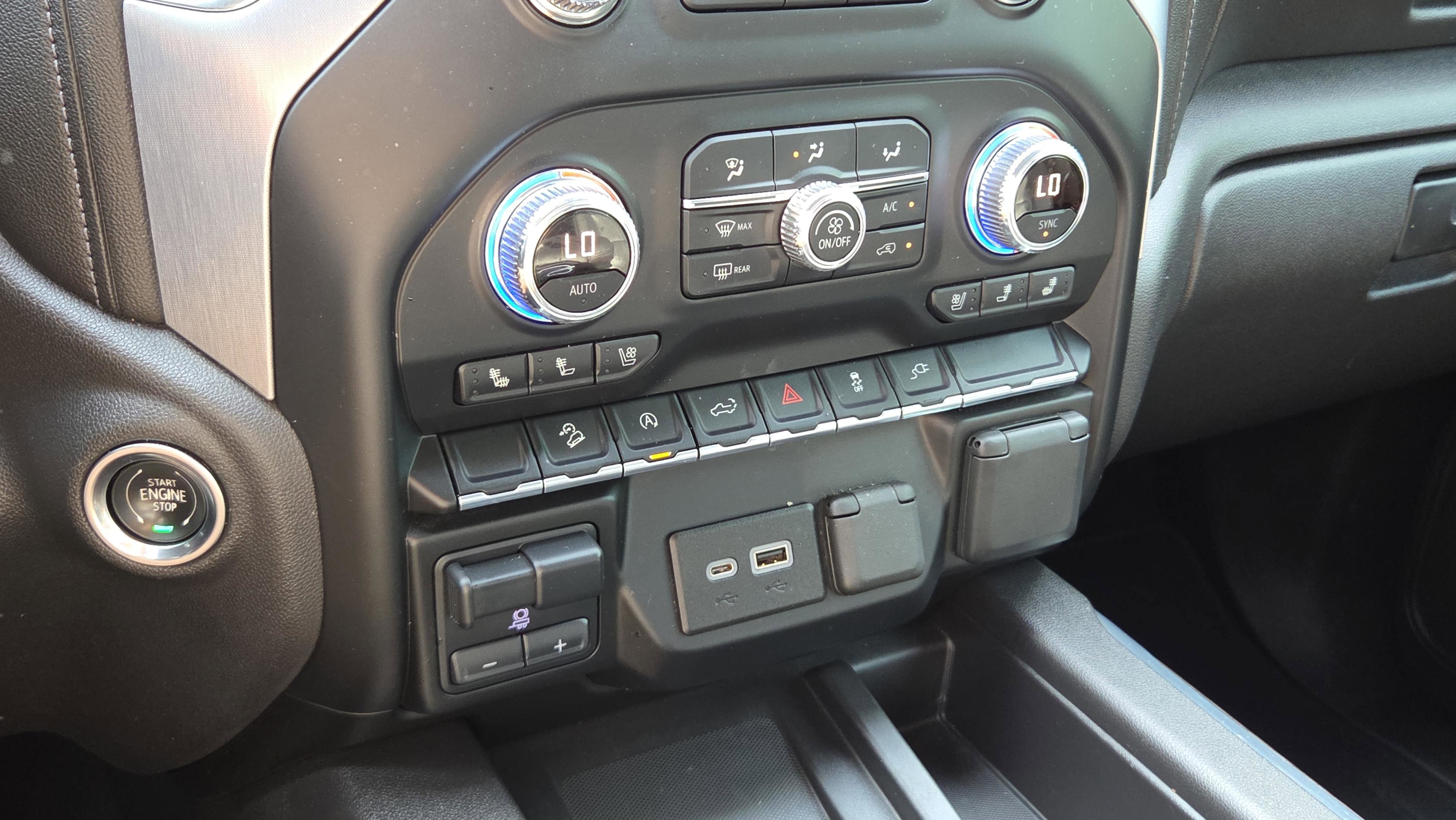 Used 2021 GMC Sierra 1500 SLT w/ SLT Convenience Package image 25