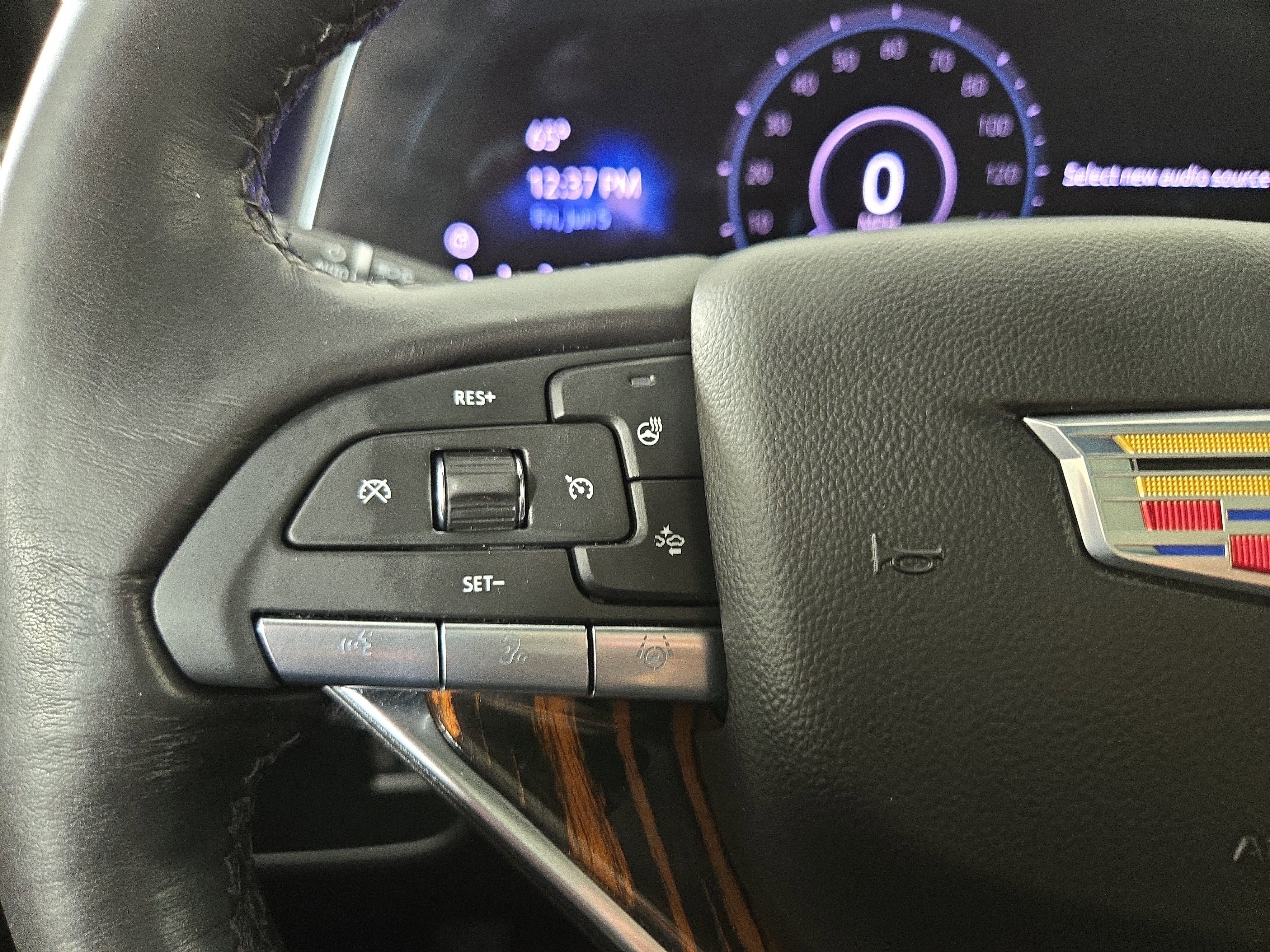 Used 2023 Cadillac Escalade ESV Premium Luxury w/ LPO, Floor Liner Package AWD/4WD image 16