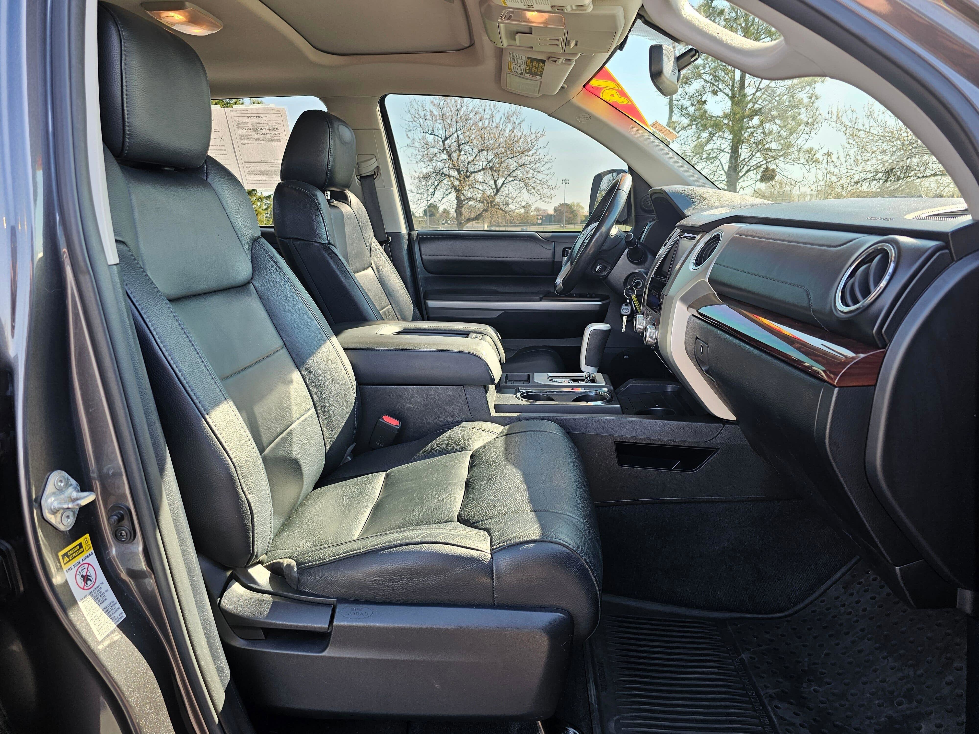 Used 2014 Toyota Tundra Limited w/ Limited Premium Package image 11