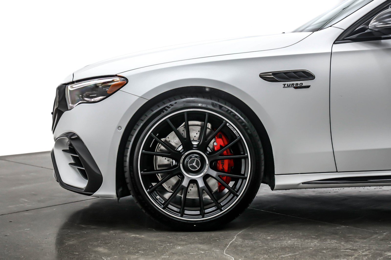 New 2026 Mercedes-Benz E 53 AMG 4MATIC Sedan image 10