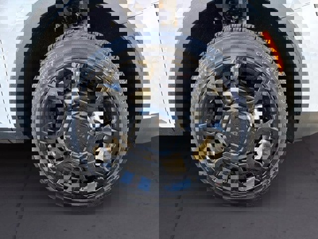 Certified 2025 Kia Sorento X-Line EX image 9