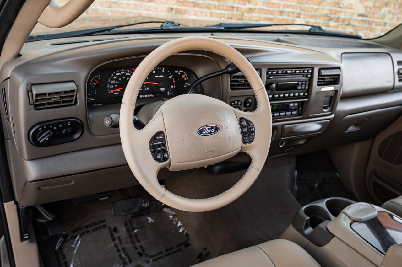 Used 2003 Ford Excursion Limited image 19