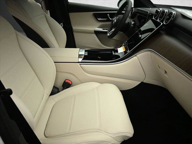 Certified 2025 Mercedes-Benz GLC 300 4MATIC image 25