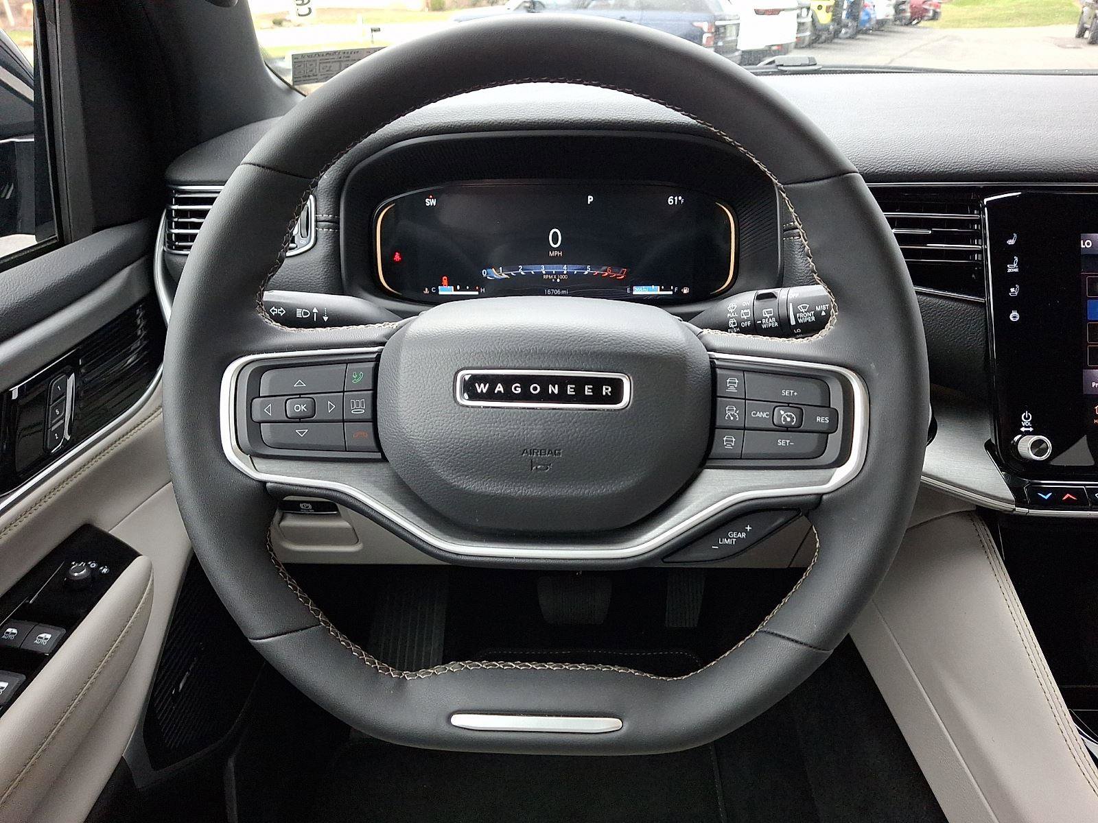 Certified 2025 Jeep Wagoneer 4WD image 22