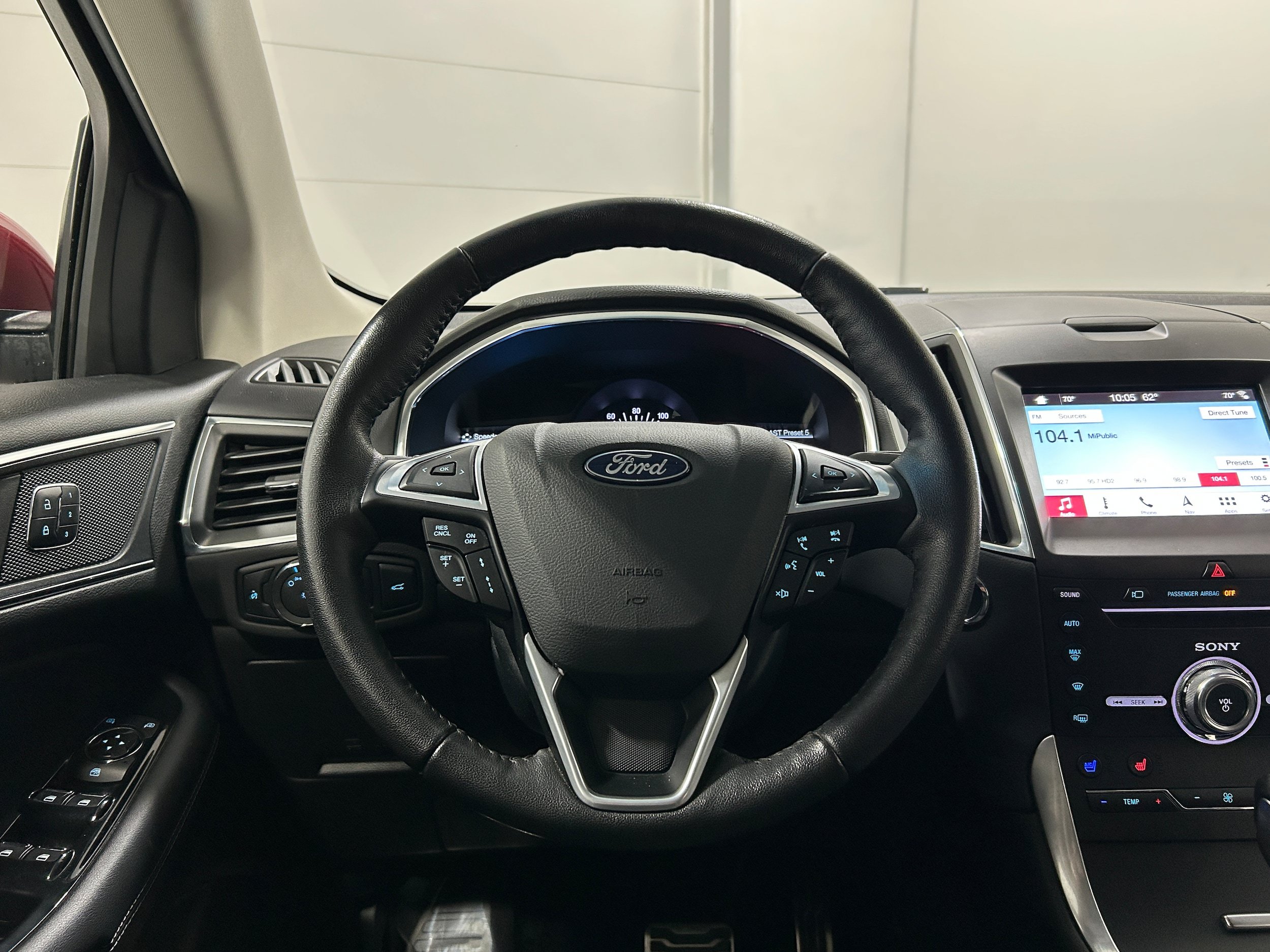 Used 2018 Ford Edge Sport w/ Equipment Group 401A AWD/4WD image 14