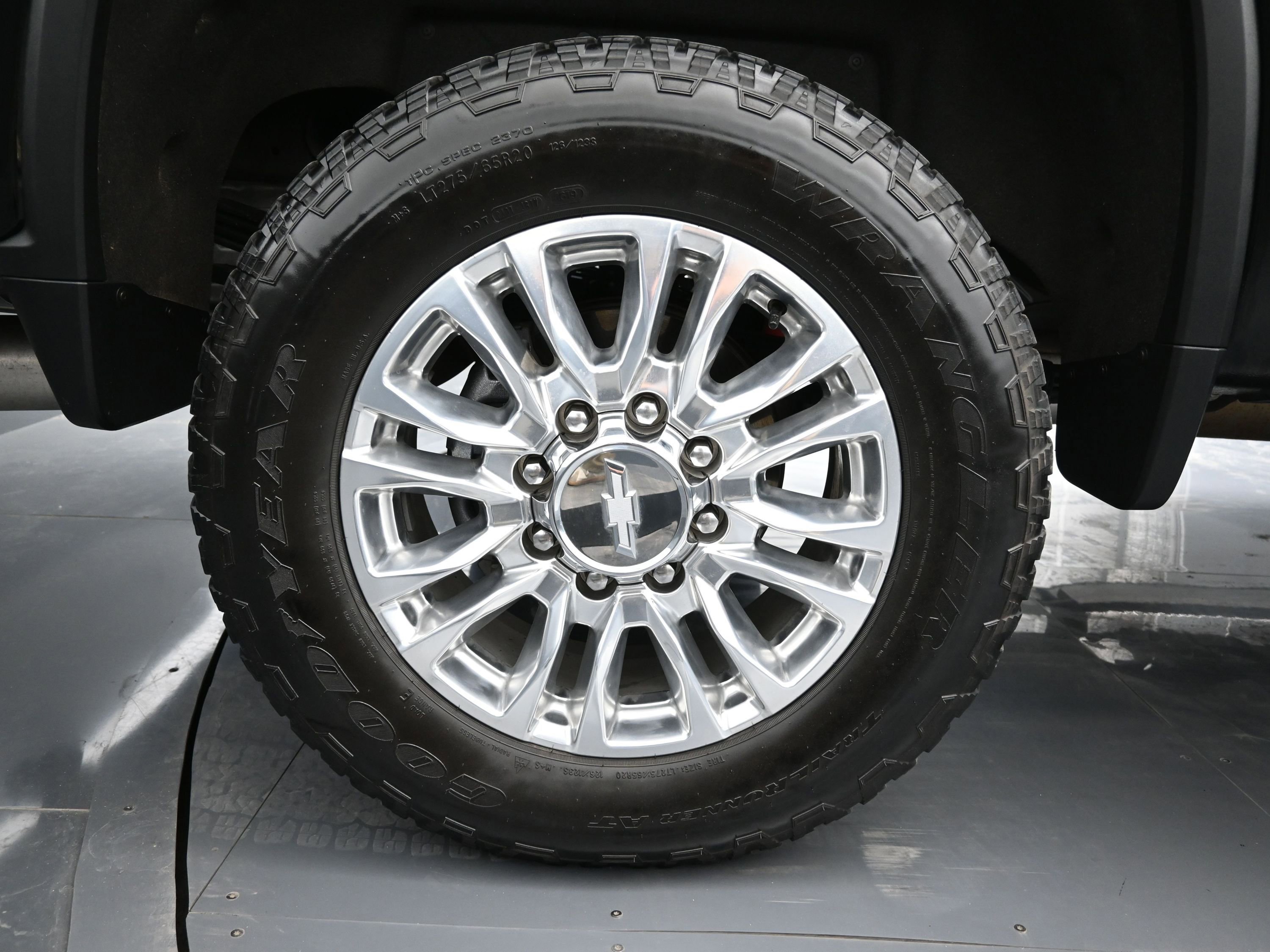 Used 2020 Chevrolet Silverado 2500 High Country w/ Z71 Off-Road Package image 18