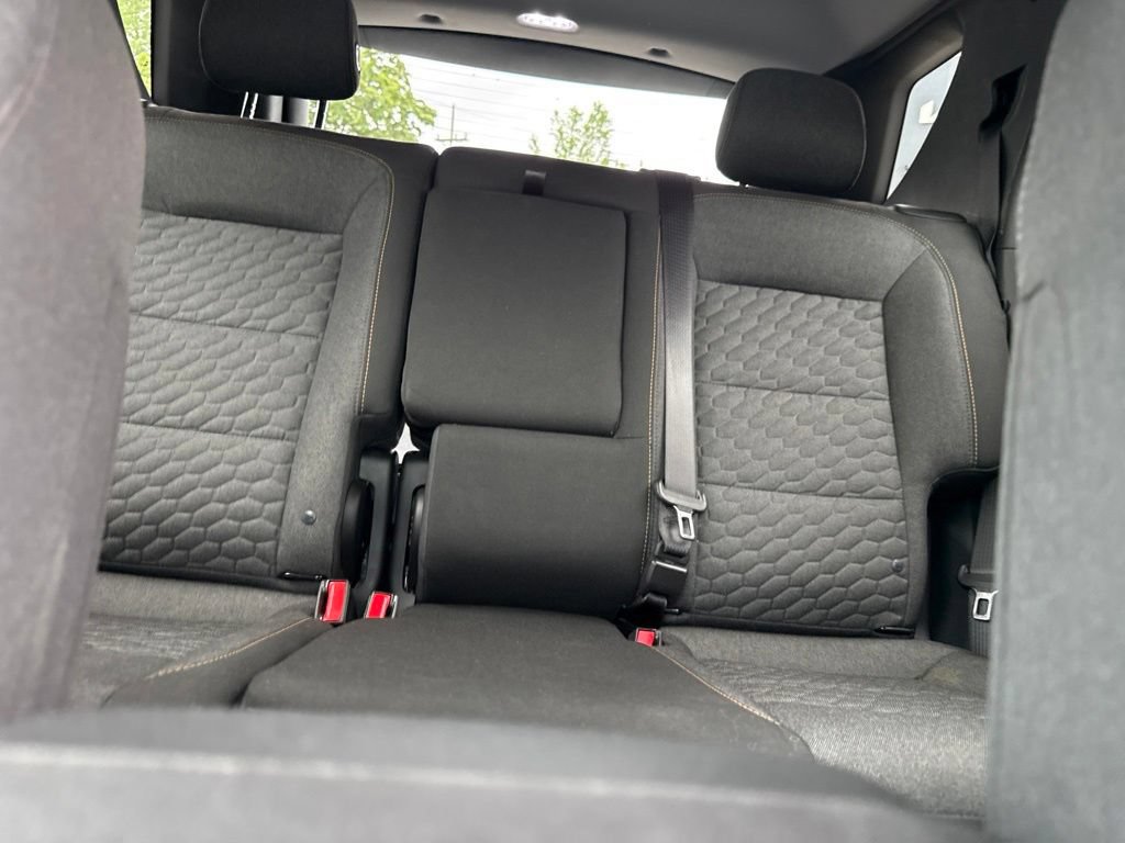 Used 2019 Chevrolet Equinox LT w/ LPO, Floor Liner Package FWD image 23