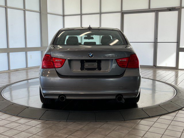 Used 2011 BMW 335i xDrive Sedan AWD/4WD image 6