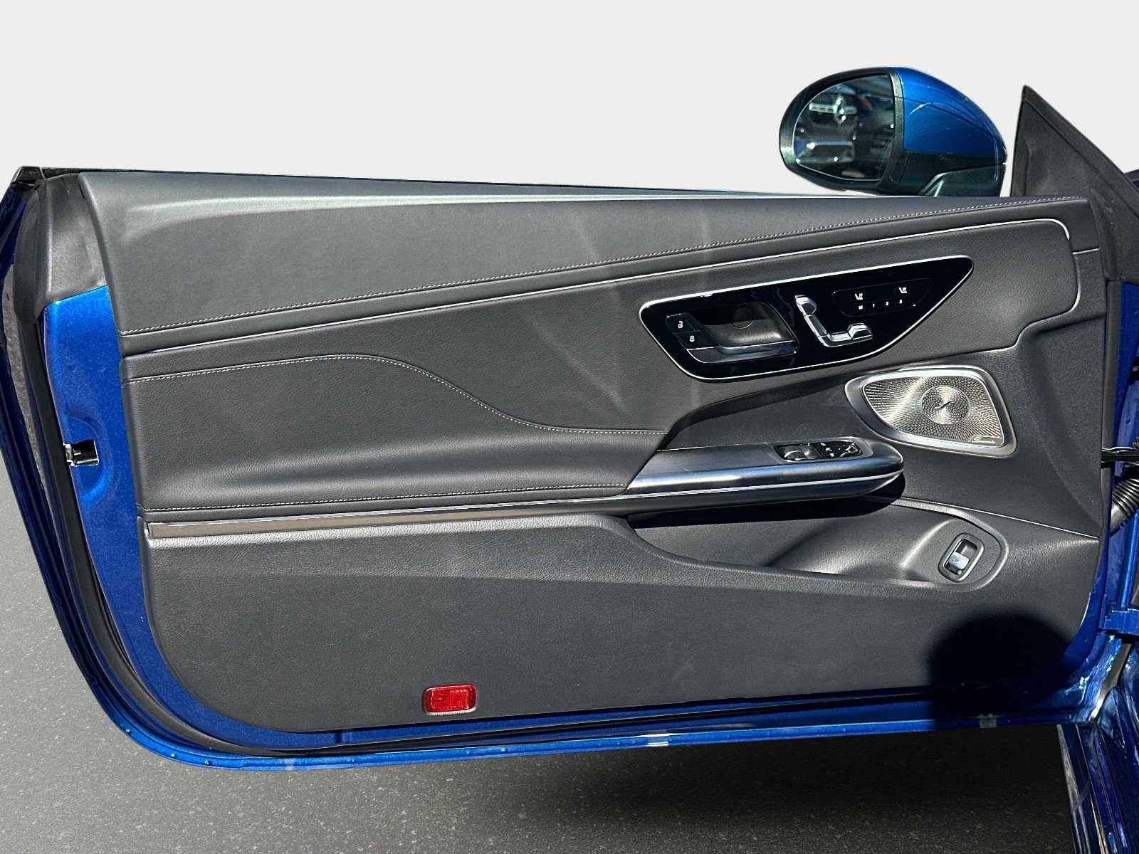 New 2026 Mercedes-Benz CLE 300 CLE 300 4MATIC Coupe image 11