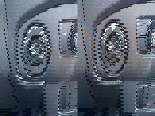 Used 2023 Nissan Frontier PRO-4X w/ Technology Package image 28