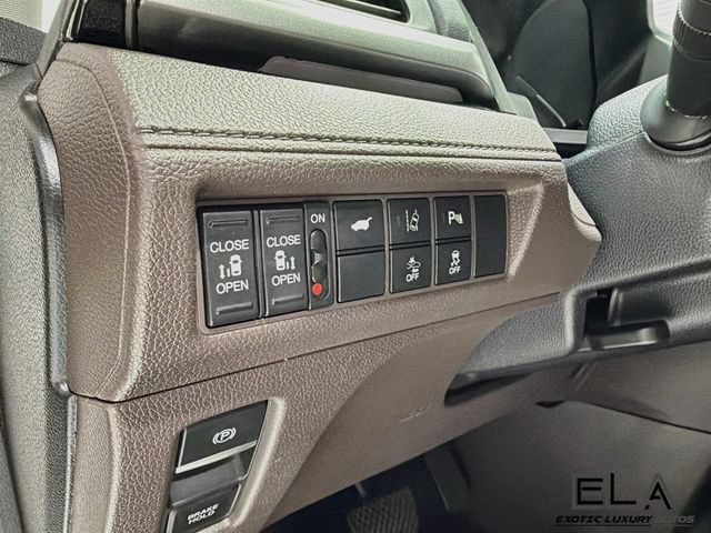 Used 2018 Honda Odyssey Elite image 20