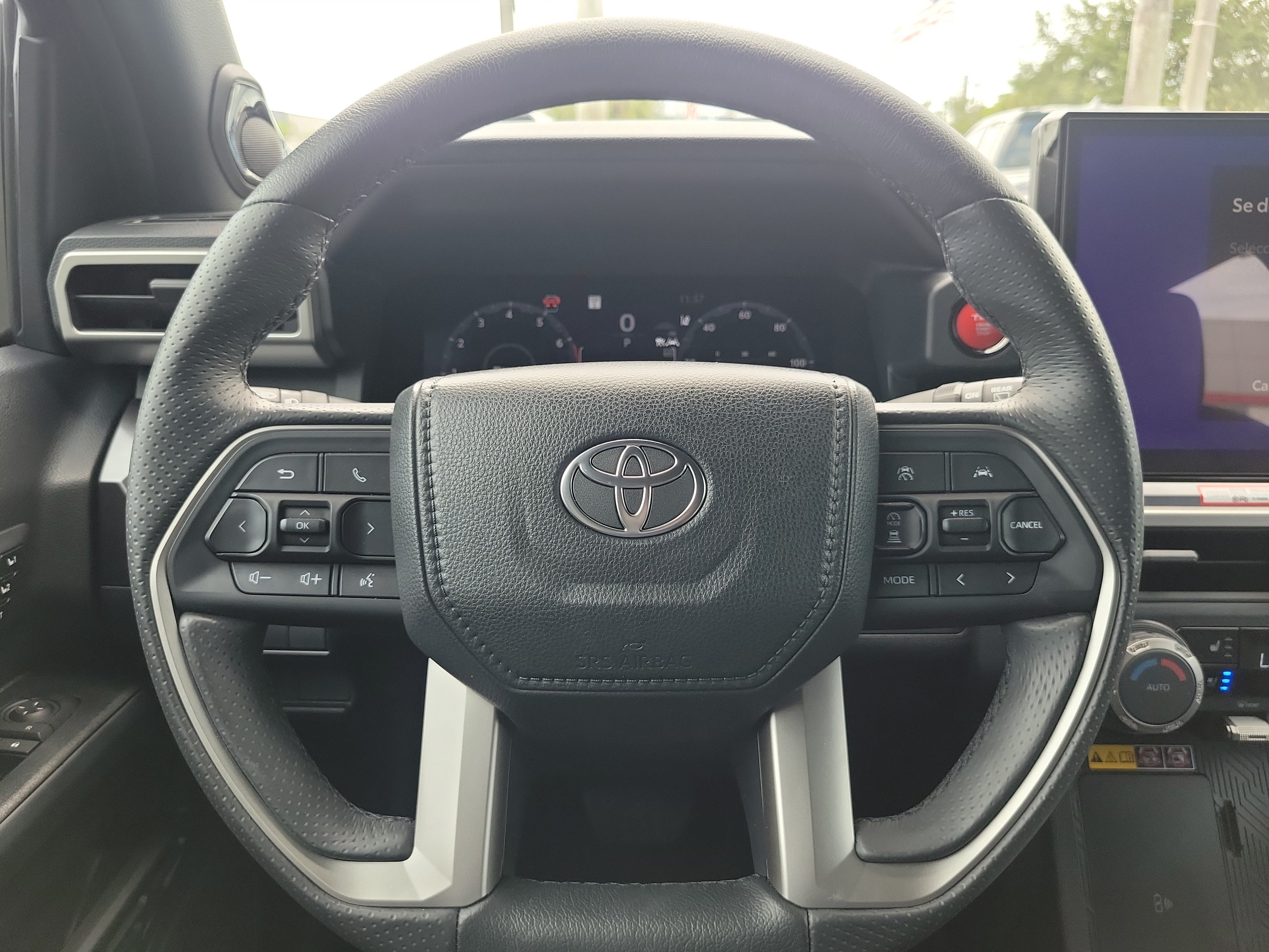 Used 2026 Toyota 4Runner SR5 AWD/4WD image 23