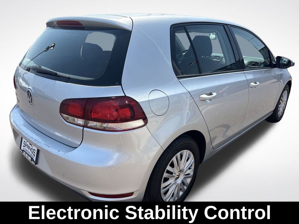 Used 2013 Volkswagen Golf 4-Door image 6