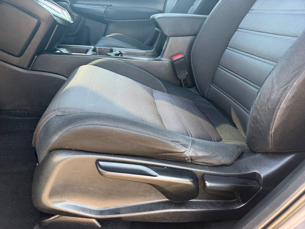 Used 2018 Honda CR-V LX image 11