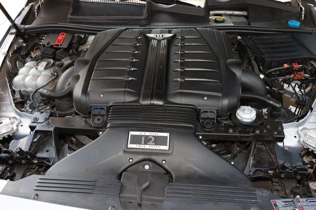 Used 2018 Bentley Bentayga AWD/4WD image 70