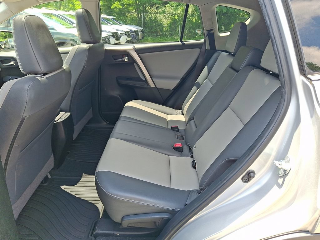 Used 2015 Toyota RAV4 Limited w/ Outdoor Package AWD/4WD image 11