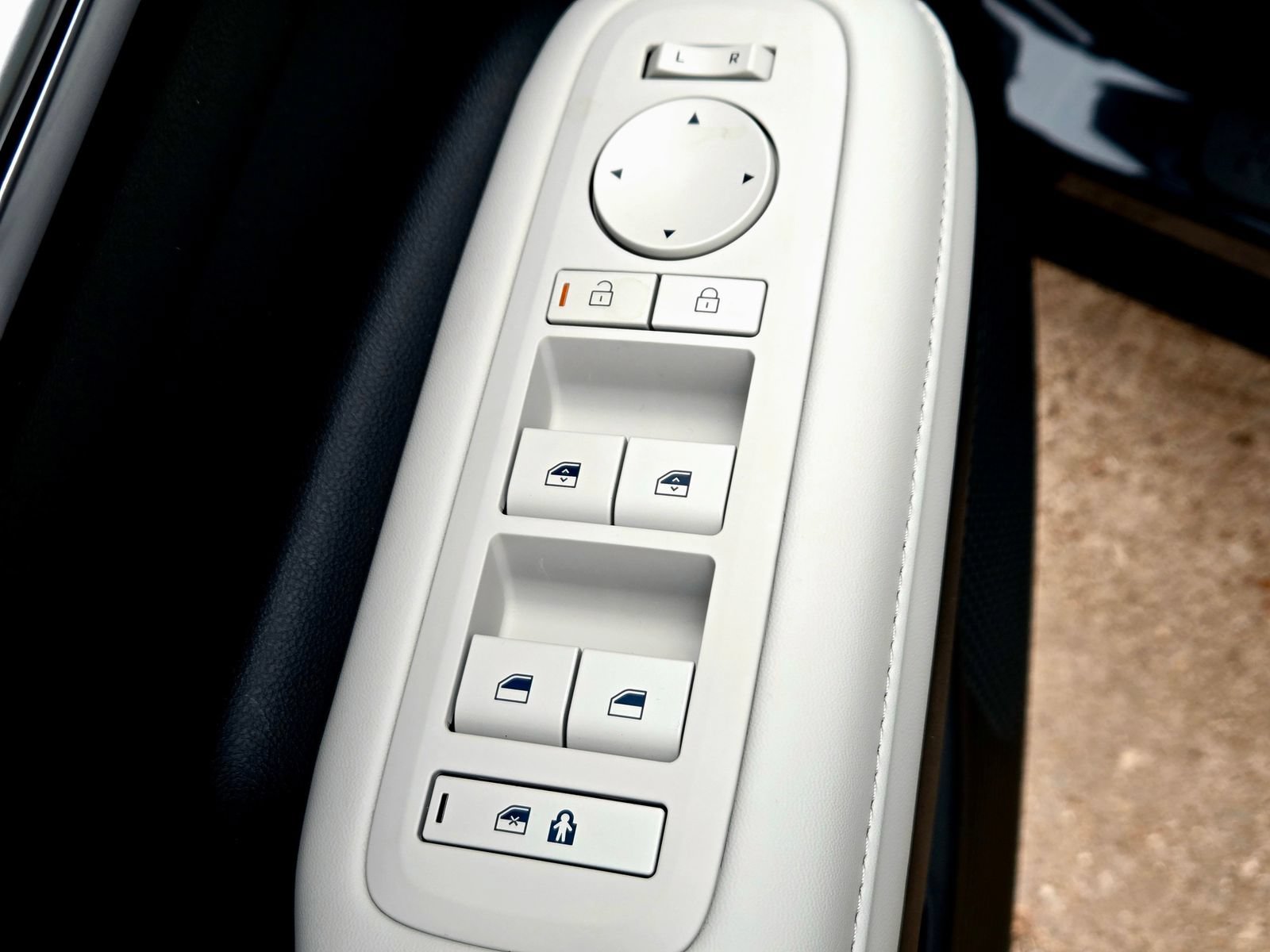 Certified 2026 Hyundai Santa Fe SEL FWD image 20