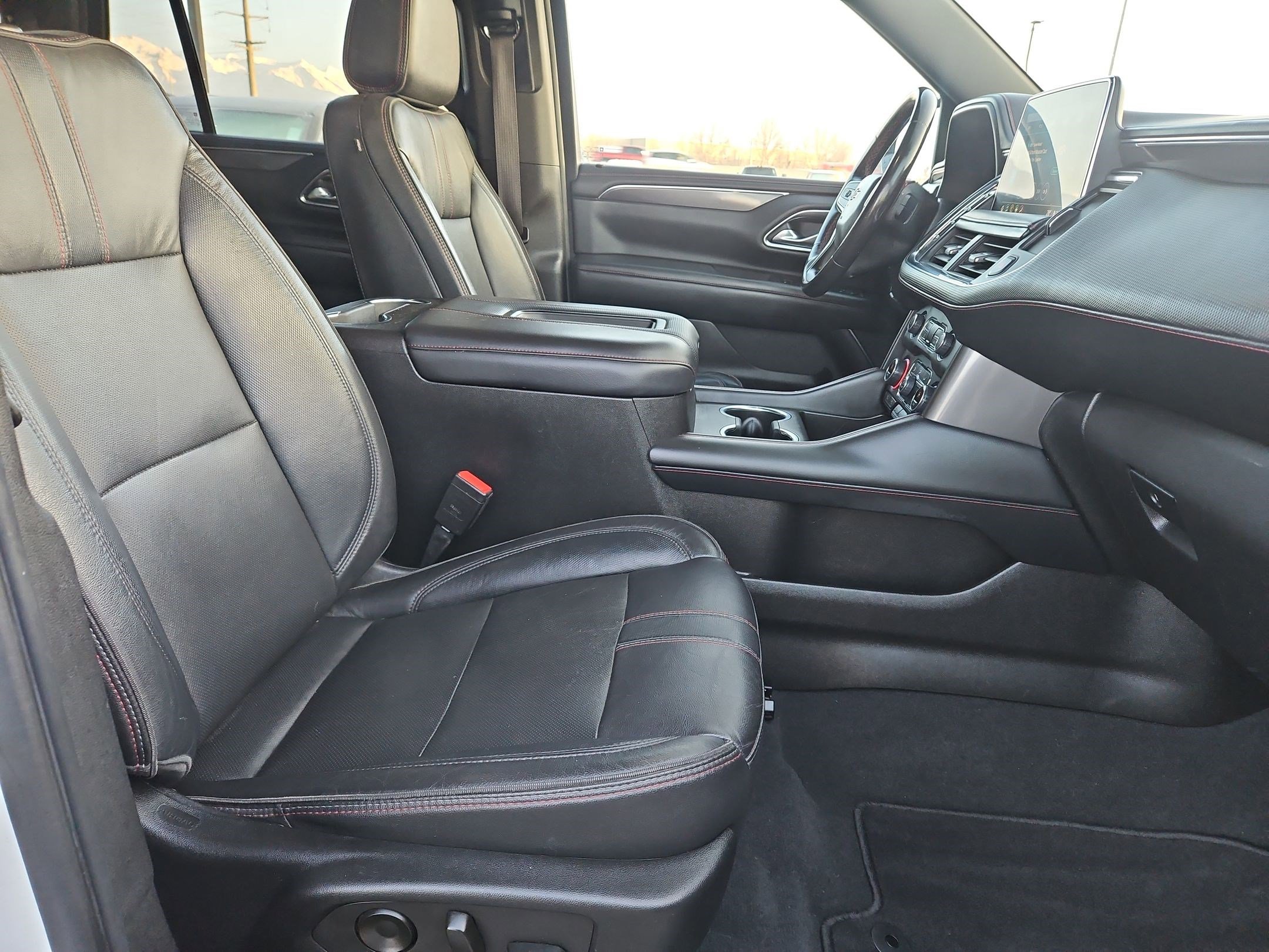Used 2021 Chevrolet Tahoe RST AWD/4WD image 32