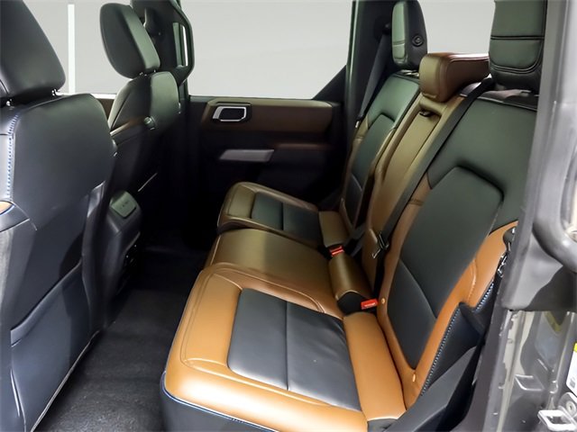 Used 2022 Ford Bronco Outer Banks image 10