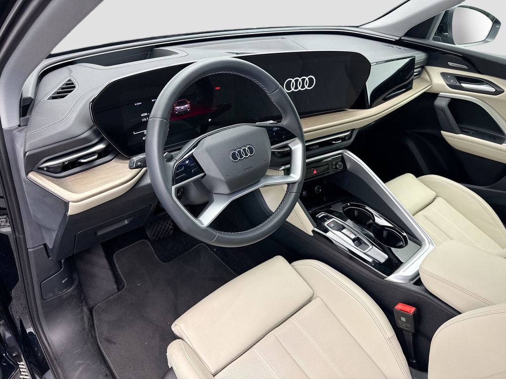 Used 2025 Audi Q5 Premium Plus w/ Premium Plus image 10