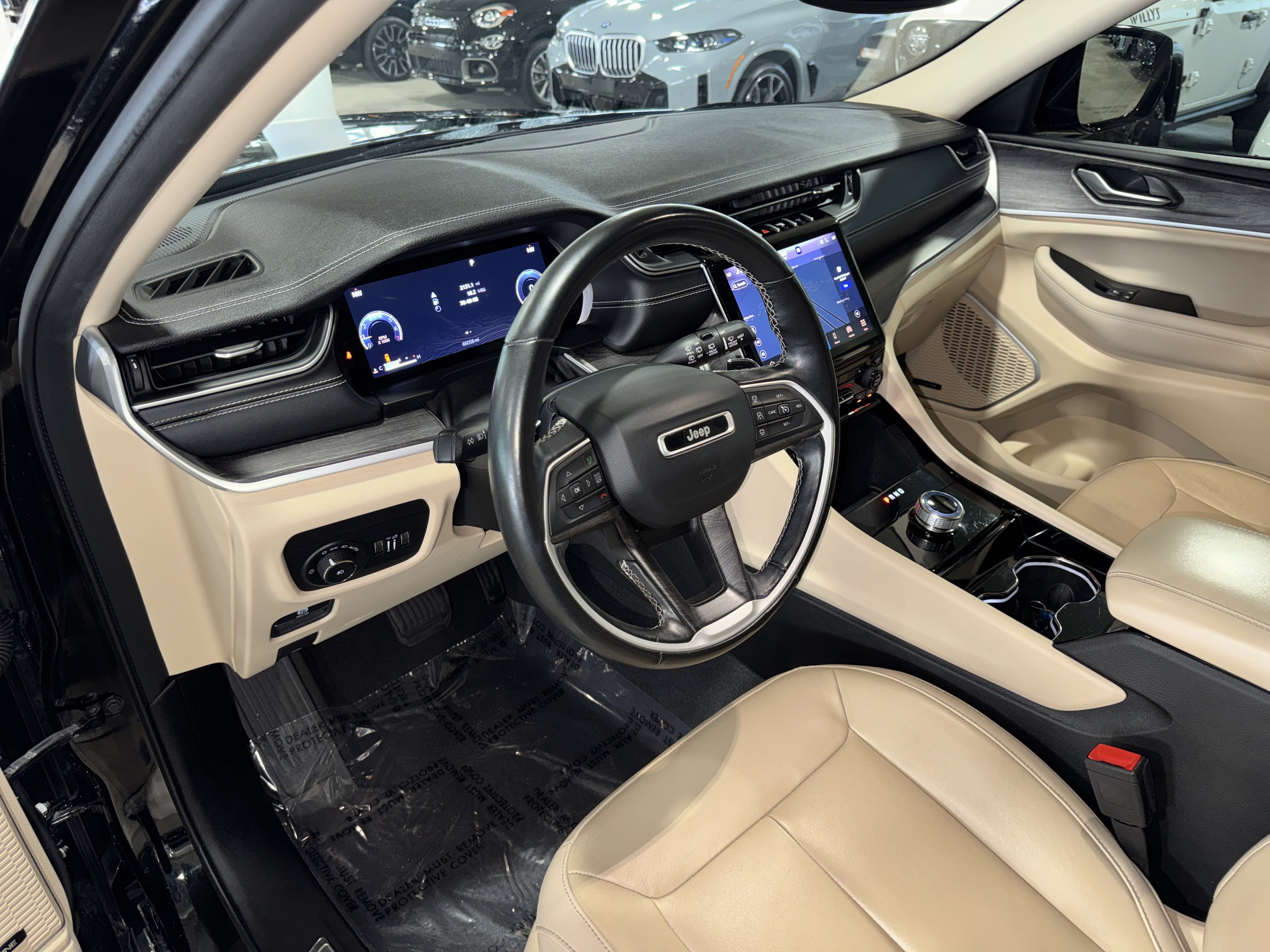 Used 2021 Jeep Grand Cherokee L Limited RWD image 21