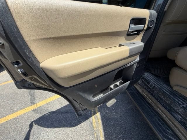 Used 2014 Toyota Sequoia Limited AWD/4WD image 12
