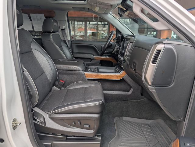 Used 2018 Chevrolet Silverado 1500 High Country AWD/4WD image 34